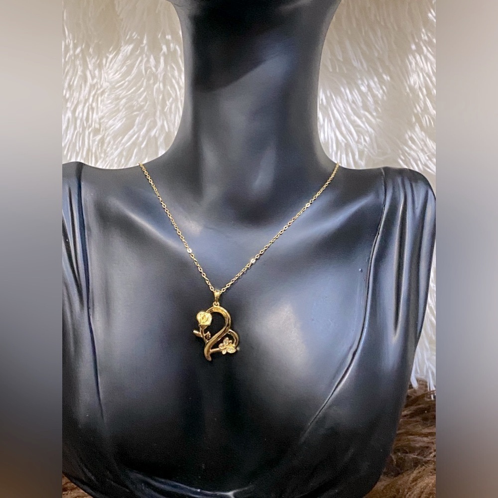925 Sterling Silver Heart Rose Butterfly Pendant Necklace with Crystal Accents - Picture 4 of 15